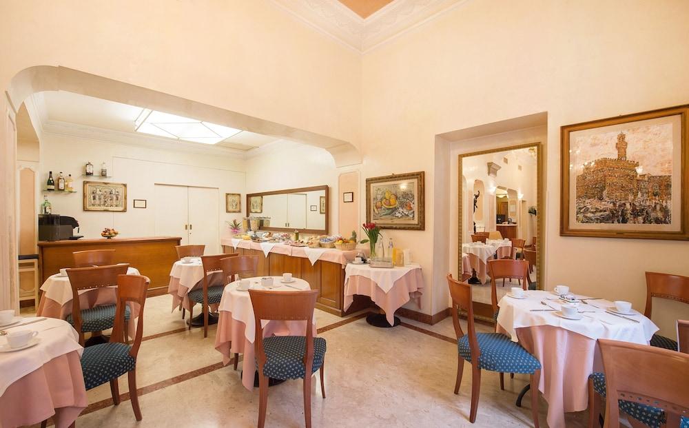 Strozzi Palace Hotel Florenz Exterior foto