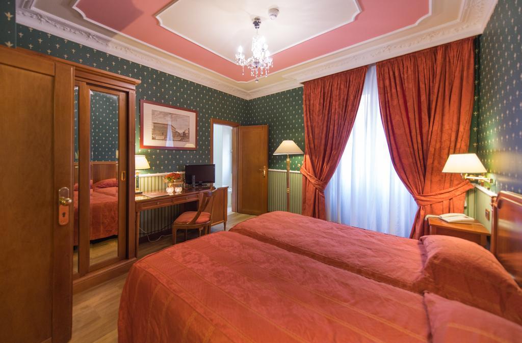 Strozzi Palace Hotel Florenz Exterior foto